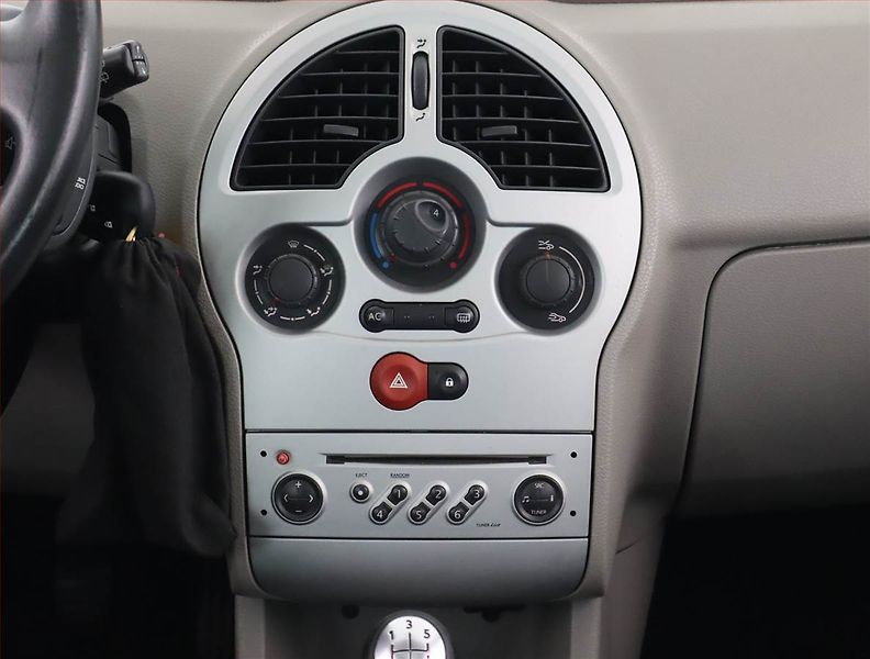 Renault Modus (2005) 1.2 16V, zamluveno - fotka 12 z 16