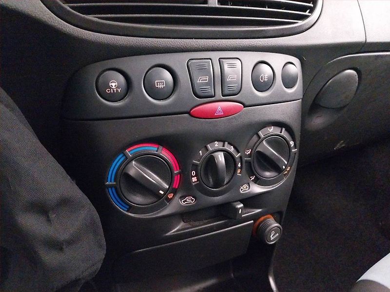Fiat Punto (2008) 1.2 60 , po STK, jezdí výborně - fotka 14 z 15