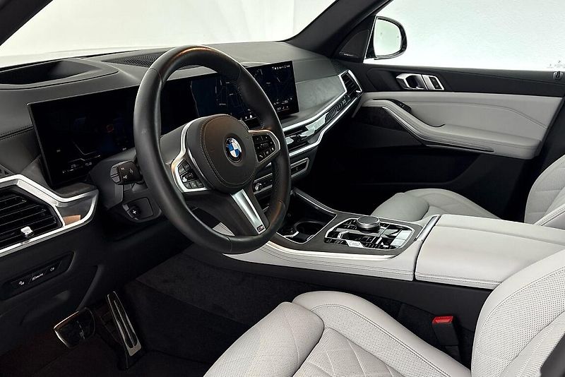 BMW X5 xDrive40d - fotka 6 z 27