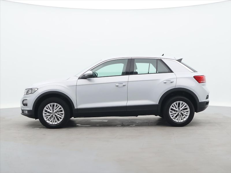 Volkswagen T-Roc 1,5 TSI 110 kW Aut.Klima 1.Maj - fotka 4 z 29