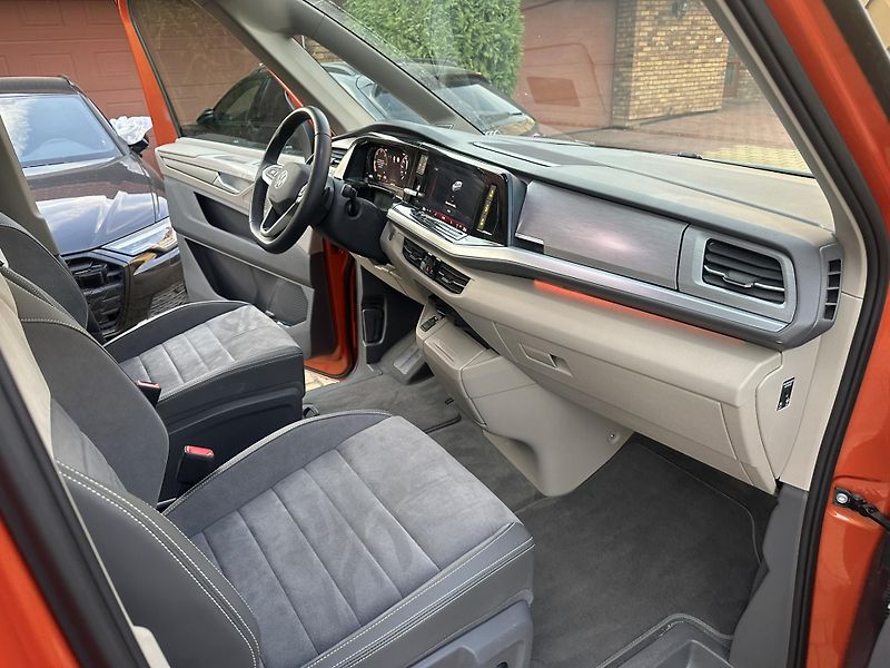 Volkswagen Multivan HIGHLINE, HEAD-UP, STYLE - fotka 17 z 28