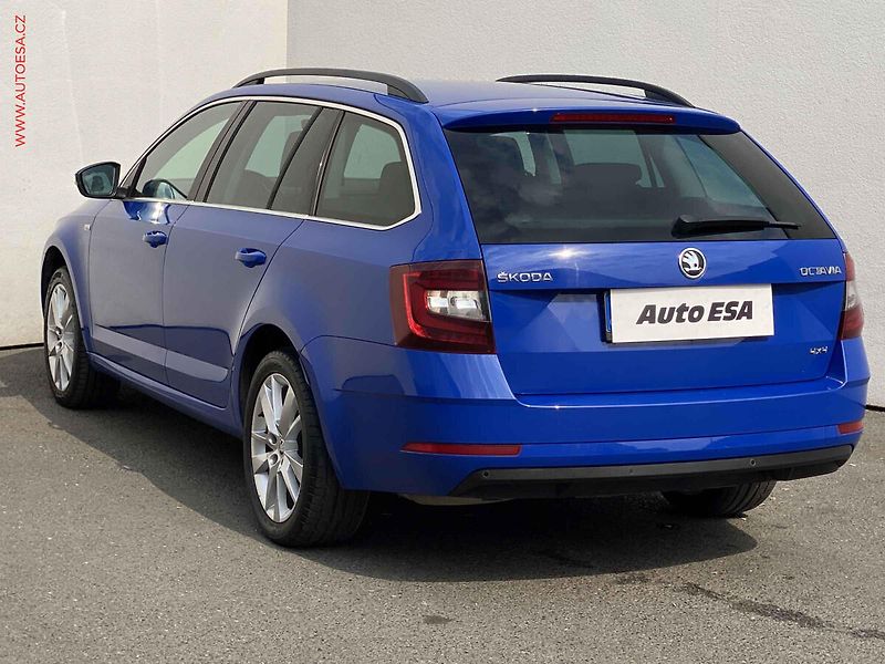 Škoda Octavia (2019) 2.0 TSi 4x4, ČR, Edition 100 - fotka 6 z 17