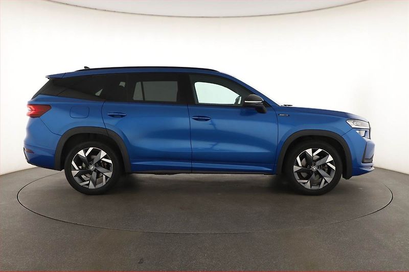 Škoda Kodiaq (2024) 2.0 TDI, SPORTLINE, KEYLESS - fotka 6 z 22