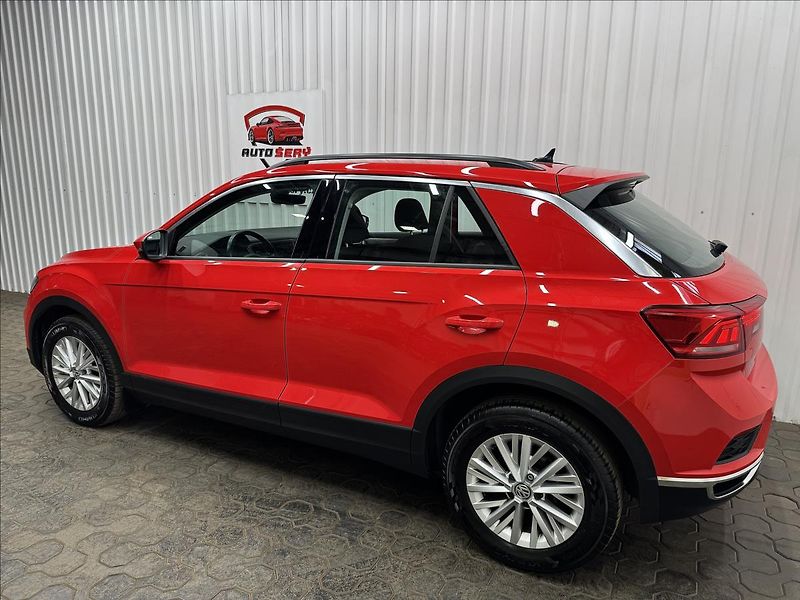 Volkswagen T-Roc 2.0TSI 140kW DSG ACC 4MOTION - fotka 5 z 37