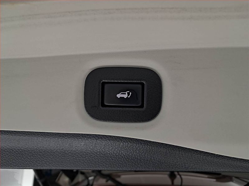 Nissan X-Trail (2016) 1.6 dCi, 4X4, Kůže, Navi - fotka 16 z 17