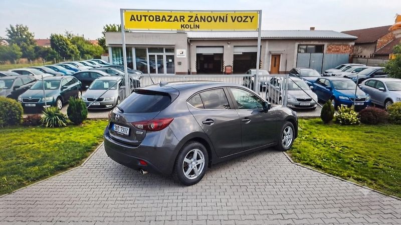 Mazda 3 1.5 74kw krásná 1. majitel - fotka 29 z 30