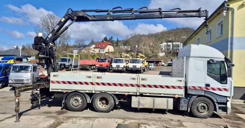 Iveco Stralis (2007) 6x2 Eur5 valník 6.5m+ HR 12m - fotka 1 z 13