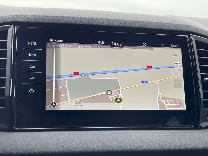 Škoda Karoq (2024) 2.0 TDI 110kW SportLine Exclus - fotka 14 z 35