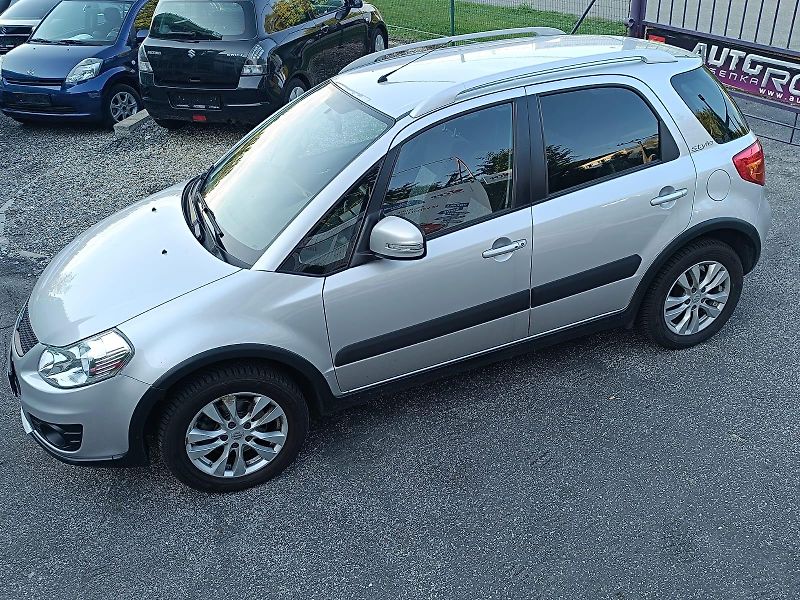 Suzuki SX4 1.6/88kW 4x4,Facelift,1majitel - fotka 7 z 31
