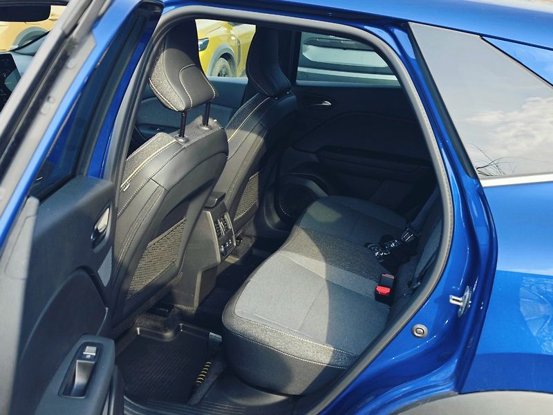 Renault Symbioz (2025) Techno mild hybrid - fotka 5 z 6