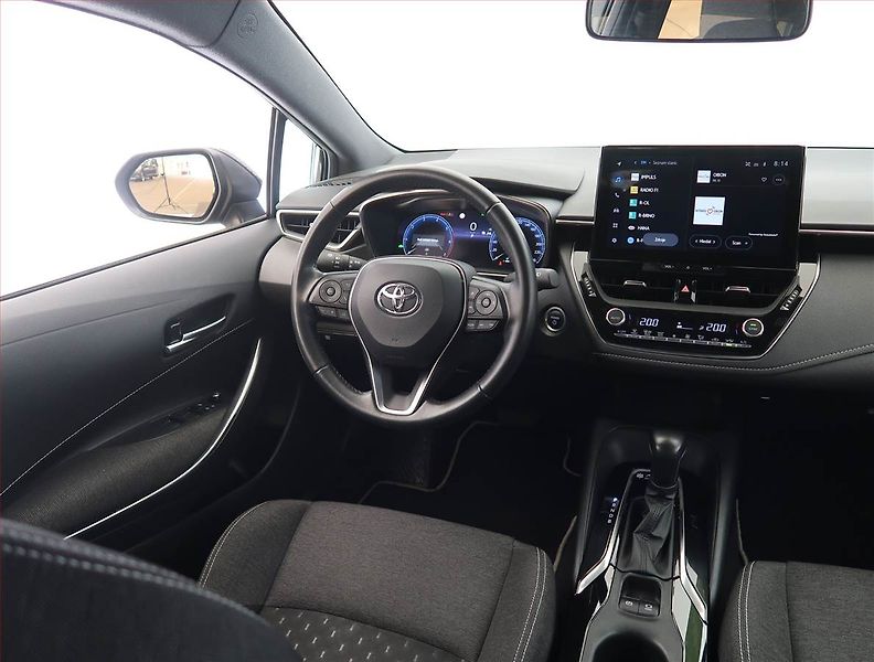 Toyota Corolla (2023) 1.8 Hybrid, digi klima - fotka 7 z 24