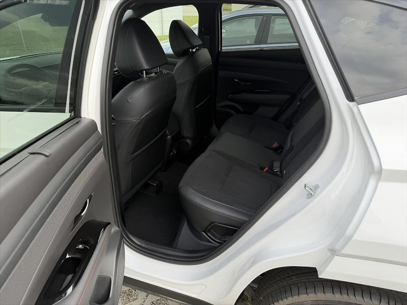 Hyundai Tucson (2026) 1,6 T-GDI 4x2 110kW 7st. DCT - fotka 11 z 12