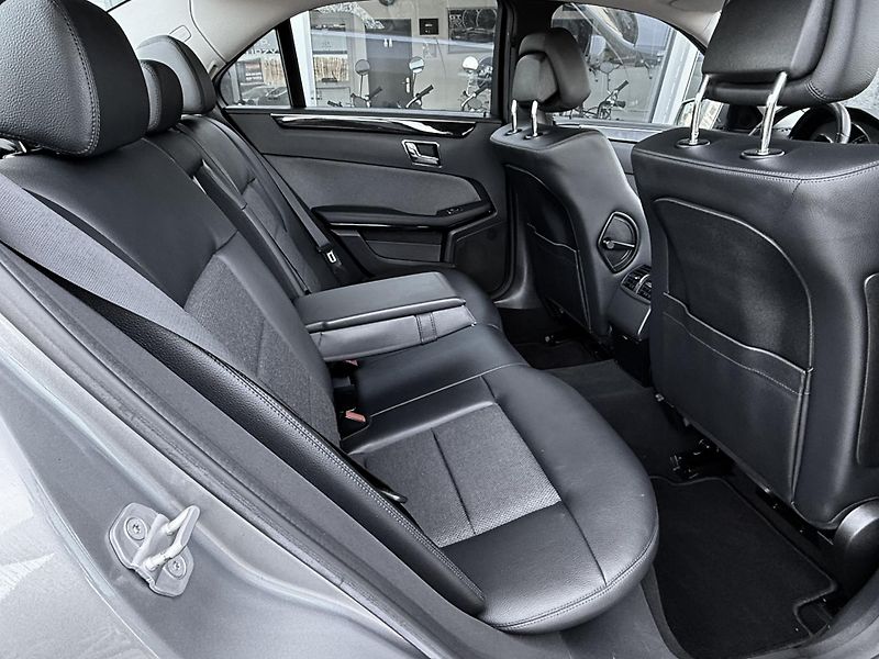 Mercedes-Benz Třídy E E 200 CDI Avantgarde REZERVACE - fotka 20 z 35