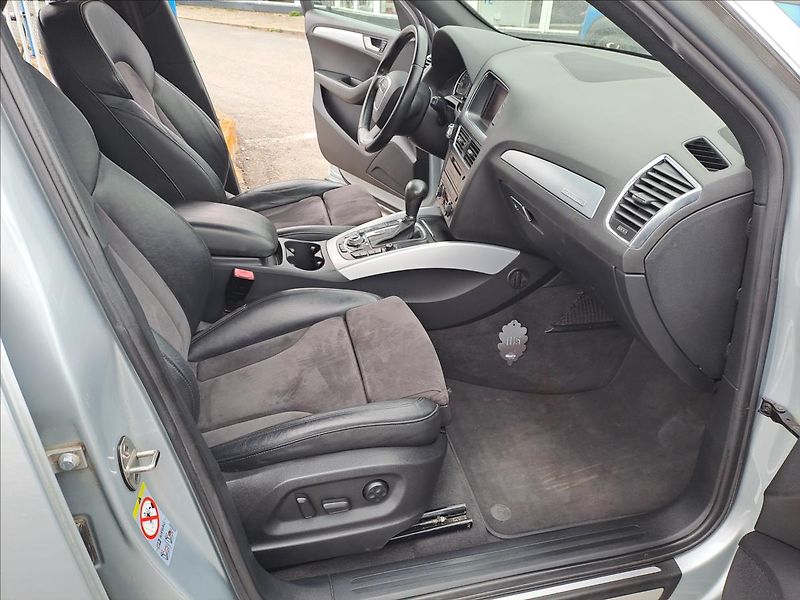 Audi Q5 2,0 TFSI HYBRID QUATTRO - fotka 8 z 16