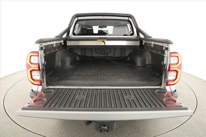 Toyota Hilux (2025) 2.8 D-4D MHEV - fotka 19 z 21