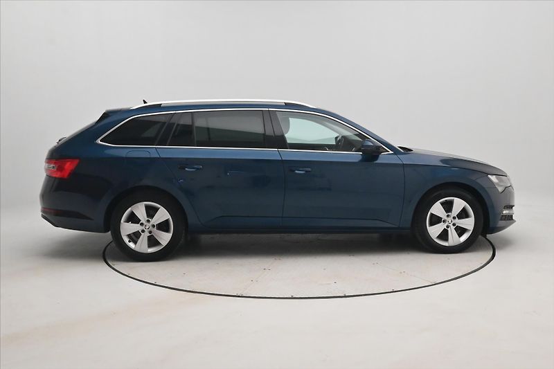 Škoda Superb 2,0 TDI 110kW DSG Style Záruka - fotka 4 z 33