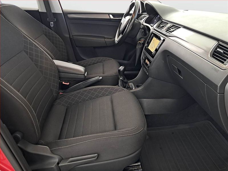 Škoda Rapid (2017) 1.0 TSI, Serv.kniha, Navi - fotka 9 z 17