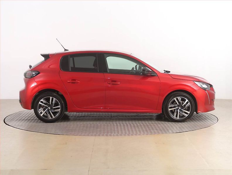 Peugeot 208 (2022) 1.2 PureTech, Automat - fotka 6 z 19