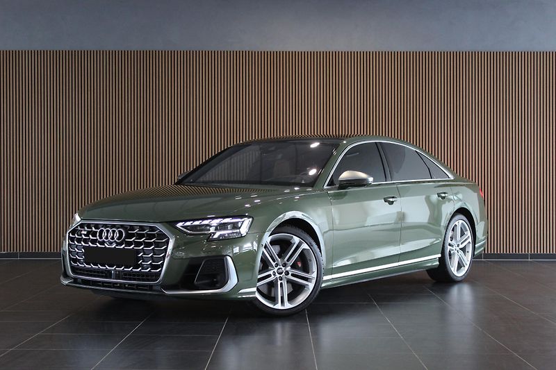 Audi S8 B&O-Adv. Carbon Matrix Pano TV - fotografie inzerátu