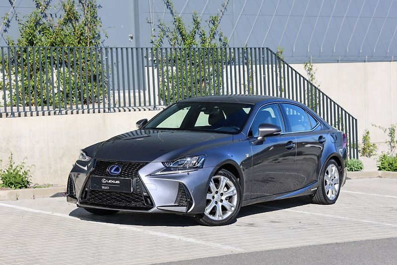 Lexus IS 300h 300H  2,5 HEV F SPORT PLUS - fotografie inzerátu