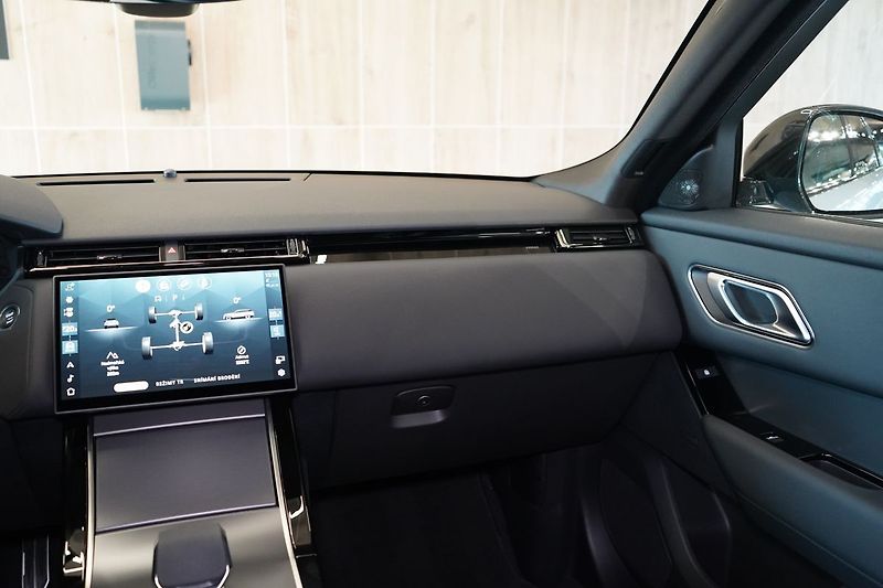 Land Rover Range Rover Velar D300 AWD Dynamic SE, Tažné - fotka 51 z 51