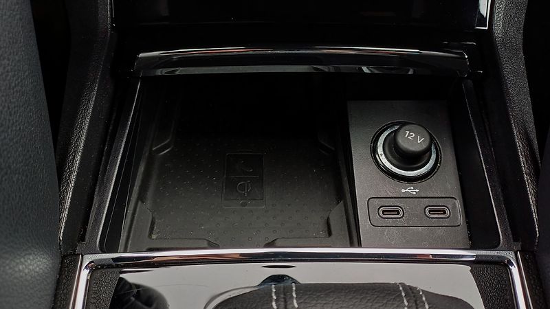 Škoda Kodiaq SPORTLINE TDI 147kW WEBASTO-ČR - fotka 39 z 50