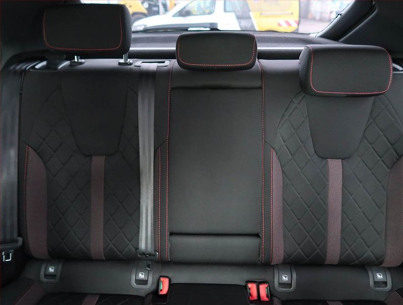 Škoda Octavia (2021) RS 2.0 TSI - fotka 10 z 32