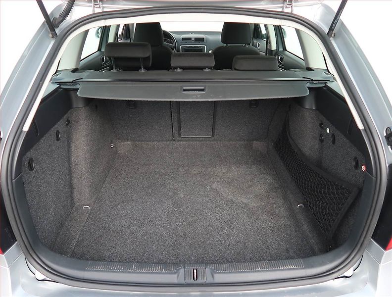 Škoda Octavia (2012) Elegance 2.0 TDI, Tempomat - fotka 13 z 19