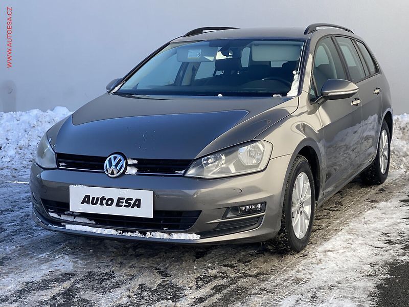 Volkswagen Golf (2014) 1.6TDi, Comfortline, zmk. - fotka 3 z 19