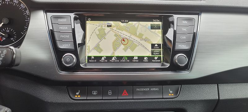 Škoda Fabia (2016) 3 1,2 TSi 81kW benzín „JoY“ - fotka 23 z 40