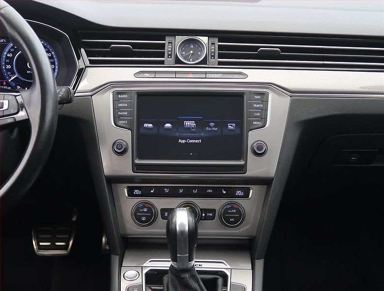 Volkswagen Passat (2016) Alltrack 2.0 TDI, 4X4 - fotka 12 z 28