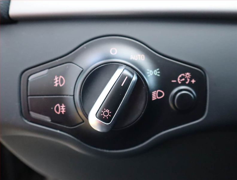 Audi A4 Allroad (2014) 2.0 TDI, 4X4, Automat - fotka 21 z 24