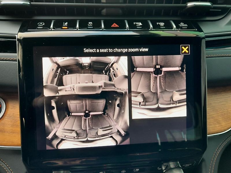 Jeep Grand Cherokee (2025) L 3,6 V6 Summit Reserve 7 míst - fotka 48 z 64