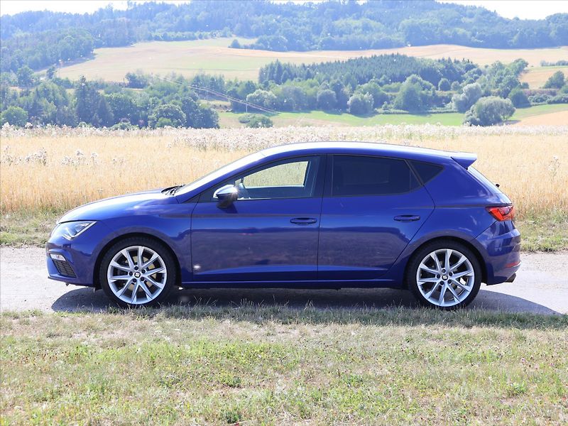 Seat Leon FR 1,8 TSI 132kW DSG CZ - fotka 4 z 34
