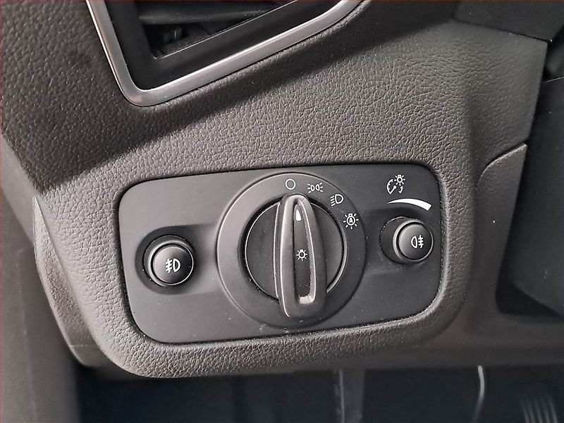 Ford Kuga (2015) 2.0 TDCi, 4X4, Kůže, Navi - fotka 18 z 19