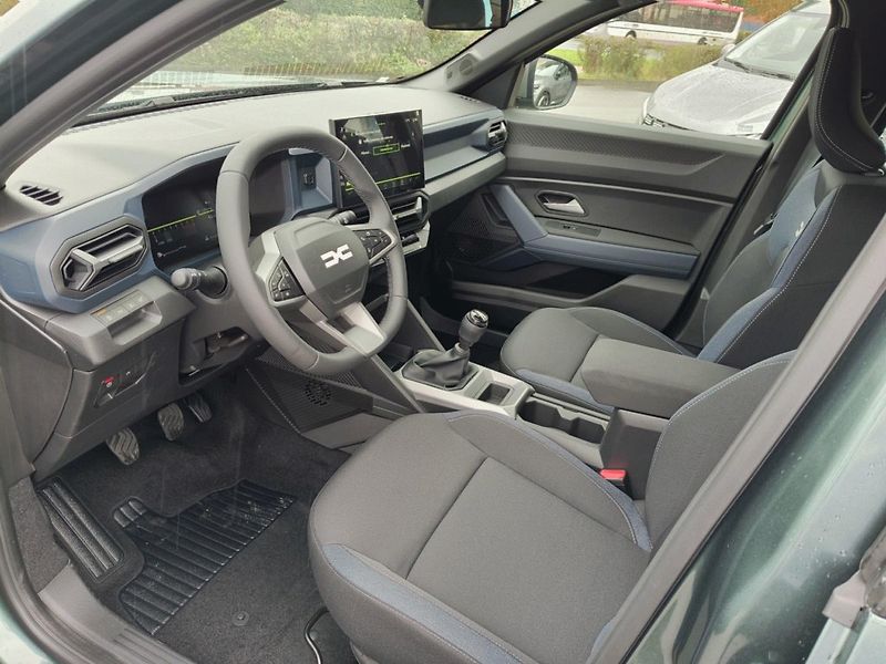 Dacia Bigster (2025) expression mild hybrid-G 140 - fotka 13 z 16