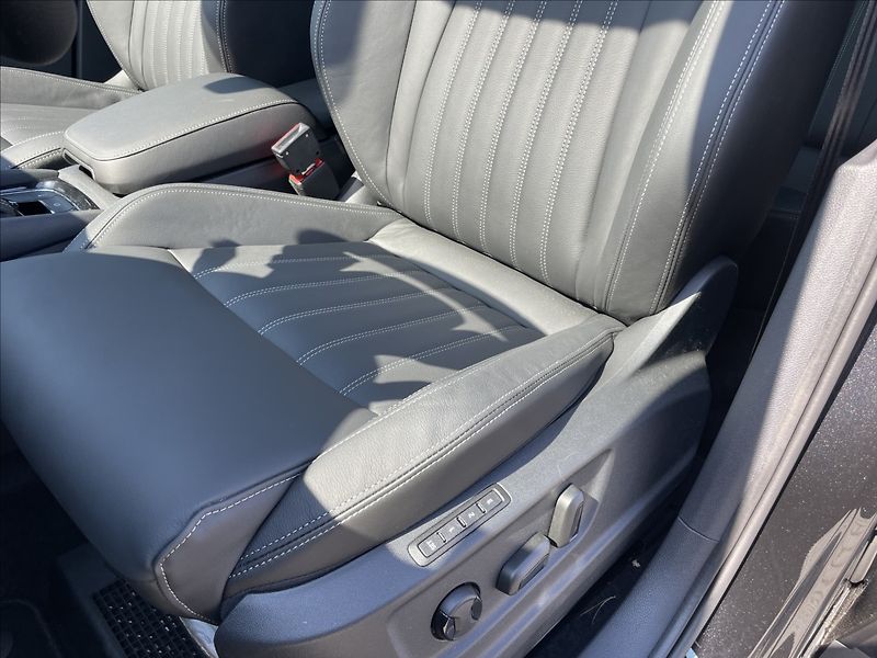 Škoda Karoq 1,5 TSi 110kw SPORTLINE 1maj C - fotka 24 z 36