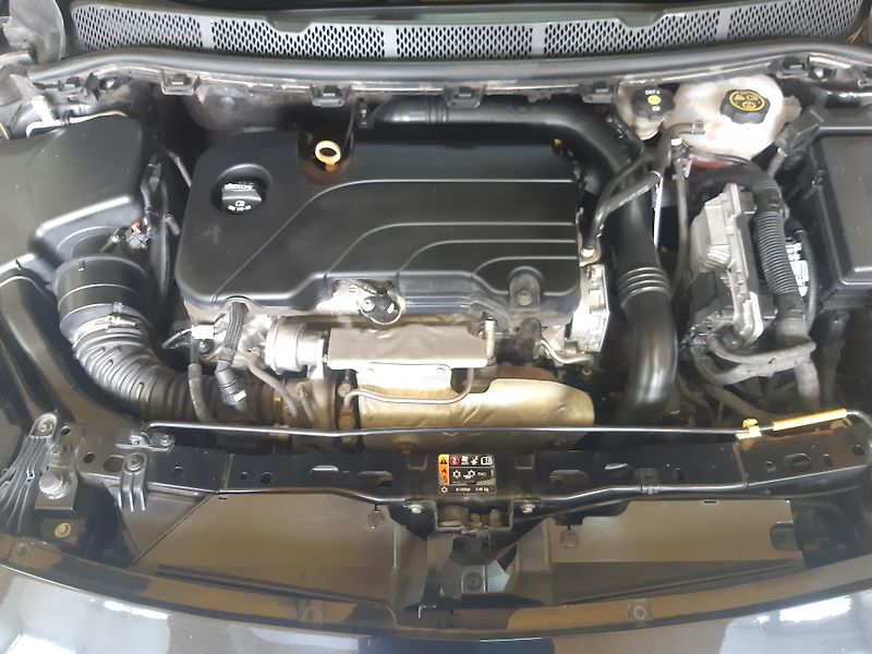 Opel Astra K 1.4 i 110KW NAVI KAMERA AUT. - fotka 24 z 26