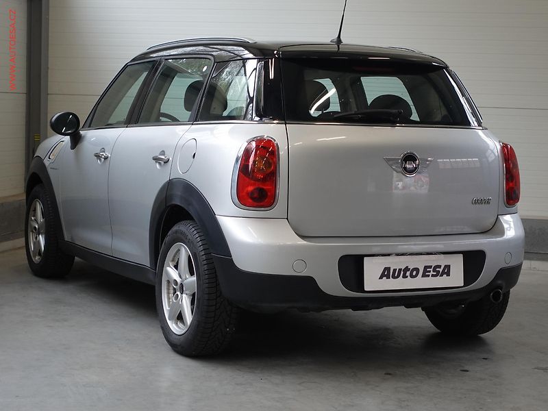 Mini Countryman (2012) 1.6i, ČR, AT, AC - fotka 6 z 17