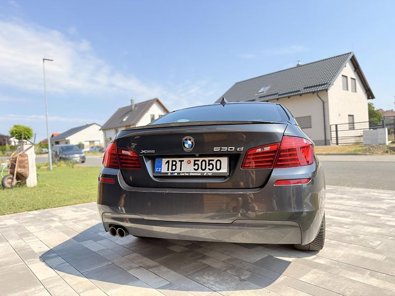 BMW Řada 5 (2015) 530d, 190kW, M-paket, xDrive - fotka 6 z 31