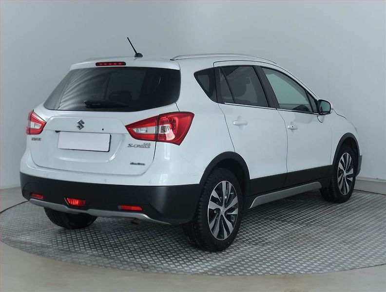 Suzuki SX4 S-Cross (2018) 1.4 BoosterJet, 4X4, ČR,1.maj - fotka 5 z 17