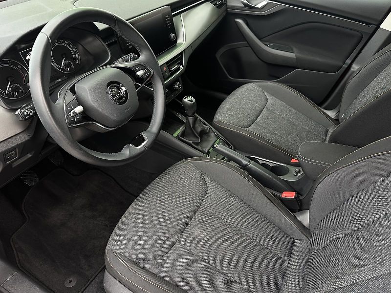 Škoda Kamiq 1.0TSi 110PS Ambition LED Temp - fotka 9 z 36
