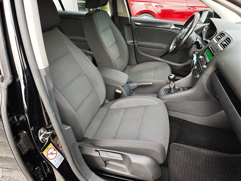 Volkswagen Golf (2012) 1,2 TSI 63 Kw Comfort - fotka 17 z 29