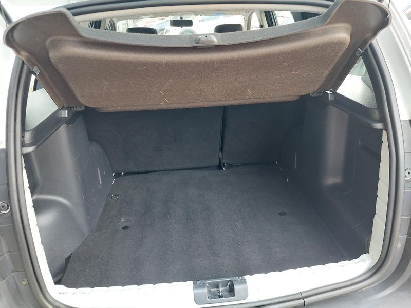 Dacia Duster (2014) 1.6i-16v originalní LPG - fotka 21 z 29