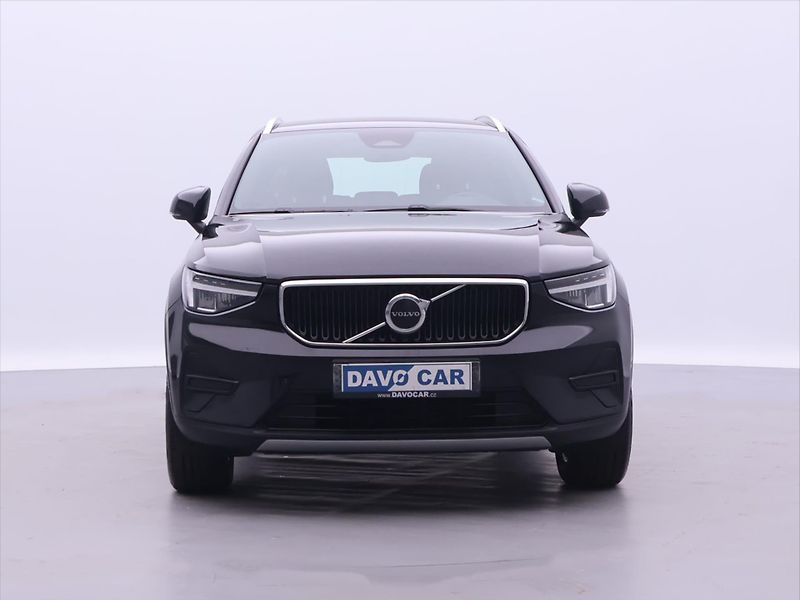 Volvo XC40 2,0 B3 120kW Core DCT CZ Záruk - fotka 2 z 32