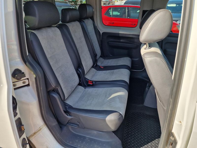 Volkswagen Caddy 1,6TDI EDITION 30 TAŽNÉ  - fotka 10 z 20