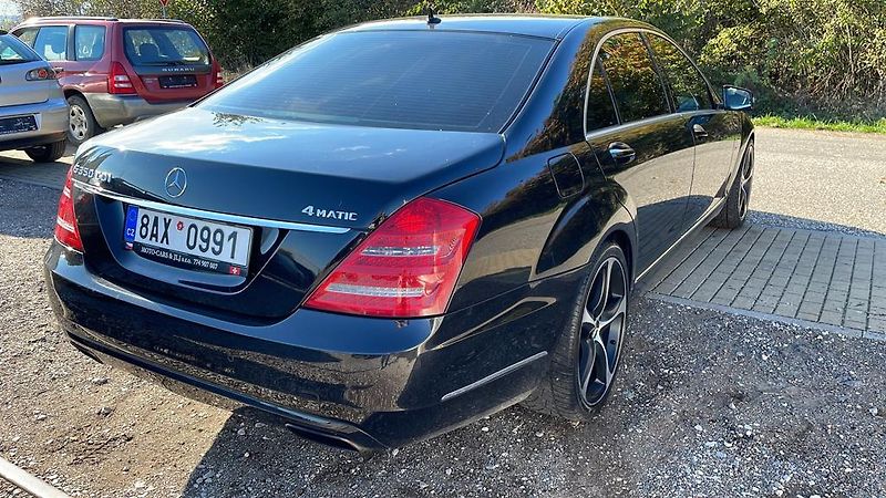 Mercedes-Benz Třídy S (2009) 350 CDI Long 4 matic! - fotka 18 z 64