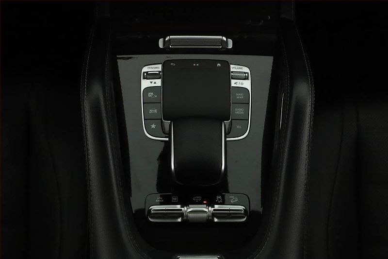 Mercedes-Benz GLS (2021) 580 4MATIC - fotka 19 z 21