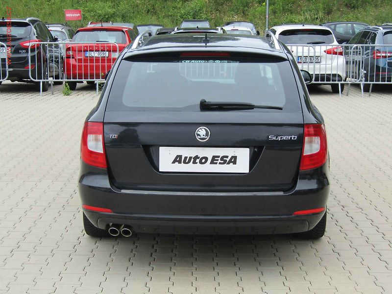 Škoda Superb (2010) 2.0TDI, ČR, Bixenon - fotka 5 z 17