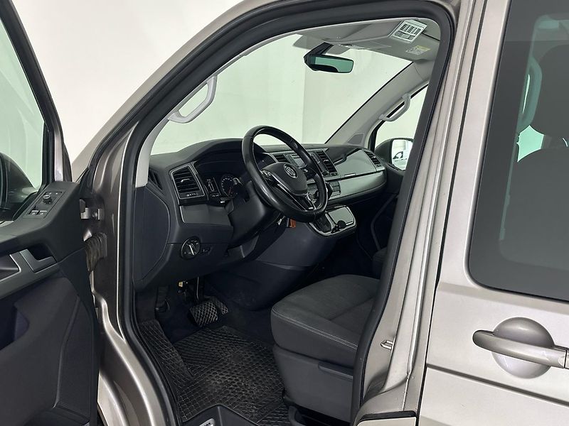 Volkswagen Multivan Comfortline DSG - fotka 6 z 28